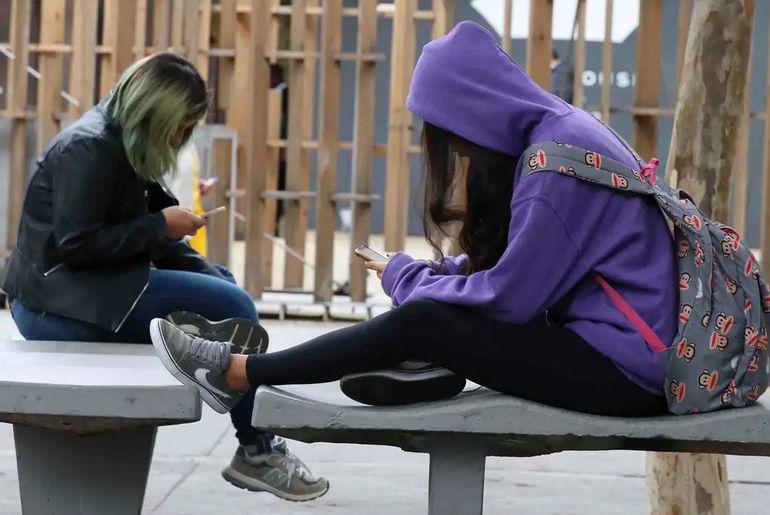 ECA Digital entra em vigor e amplia proteção de crianças na internet