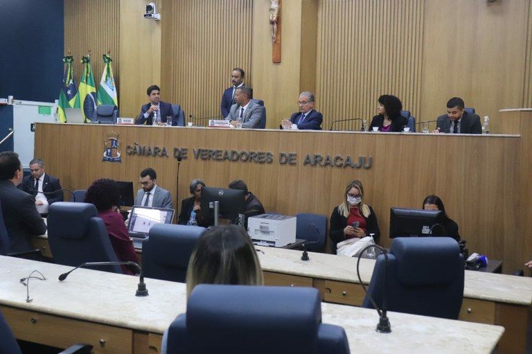 MP cobra lista de faltas na Câmara de Aracaju