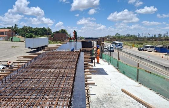 Interdição na BR-101 em Maruim altera tráfego de veículos nesta sexta