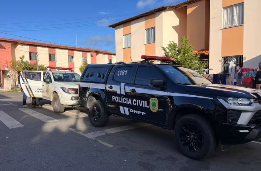 Mulher é encontrada morta dentro de apartamento na Barra dos Coqueiros