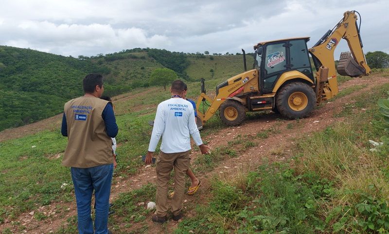 Adema flagra desmatamento irregular e interrompe ação ilegal em Gararu