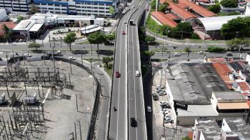 Interdição do viaduto na Av. Franciso Porto altera trânsito nesta quinta