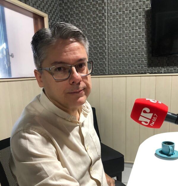 Alessandro Vieira diz que indiciaria novamente ministros do STF e declara: “Não fui a Brasília para ficar rico”