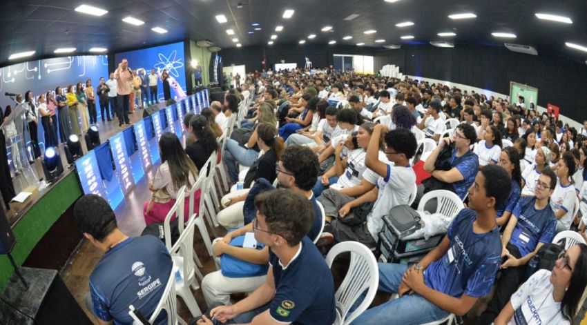 Maior feira tecnológica da rede pública estadual de educação de Sergipe é iniciada