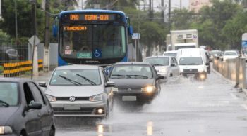 Sergipe entra em estado de atenção após alerta de chuva, ventania e descargas elétricas