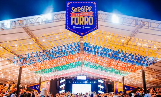 Vila do Forró: programação dos dias 9 à 12 une fé, cultura e forró