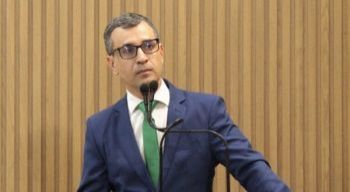 Lúcio Flávio abre mão de candidatura, acusa Moana de comandar “milícia digital” e dispara: “Ricardo M. não é bolsonarist