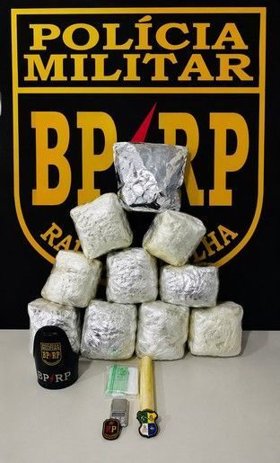 PM apreende cerca de 10 quilos de maconha no bairro 17 de Março, em Aracaju