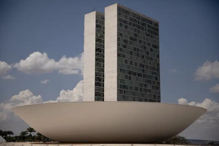 Governo abre processo de reciprocidade contra tarifas dos EUA