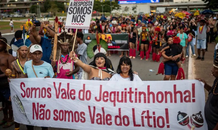 Maioria dos projetos no Congresso ameaçam indígenas, diz pesquisa