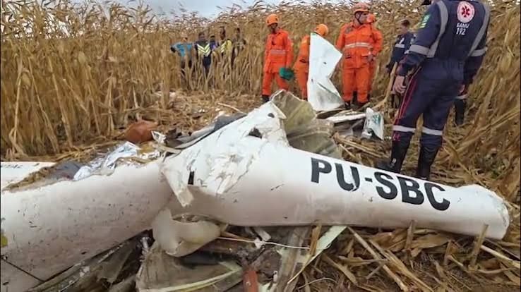 Aeronave monomotor cai e deixa uma pessoa morta na zona rural de Macambira