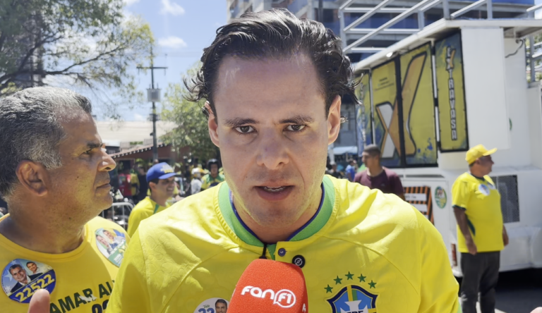 “Polêmica, passou”: Rodrigo Valadares evita comentar crise interna do PL e prega união ao lado de Flávio Bolsonaro