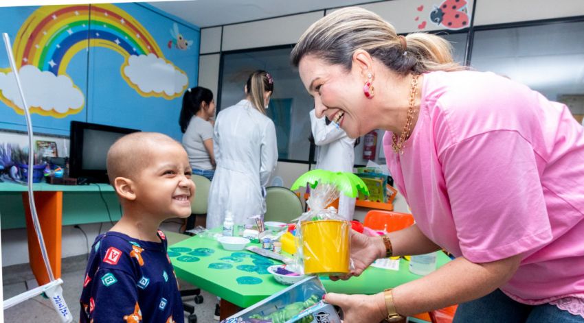 Oncologia do Huse promove ação especial com entrega de presentes a crianças em tratamento