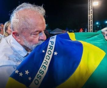 Resultado da apuração para Presidente no Segundo Turno: Lula e Bolsonaro oscilam voto a voto. Lula é reeleito com 51,75%