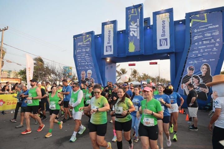 Maratona de Aracaju Reúne Milhares de Atletas e Lota Hotéis na Orla de Atalaia